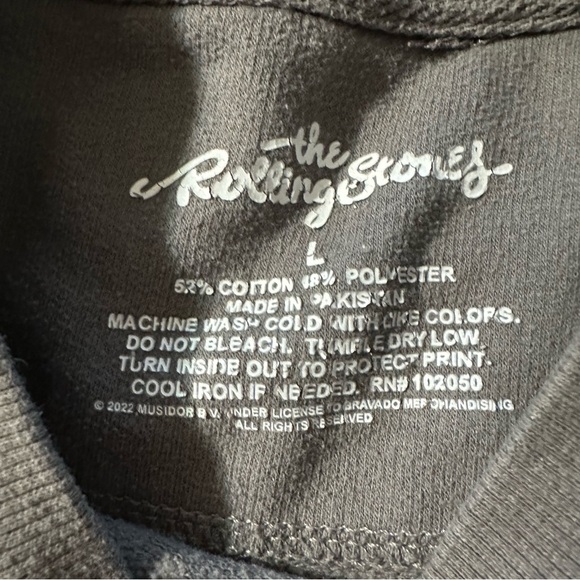 Women's Rolling Stones Christmas Fair Isle Graphic Sweatshirt Gray Size Large - Picture 3 of 3